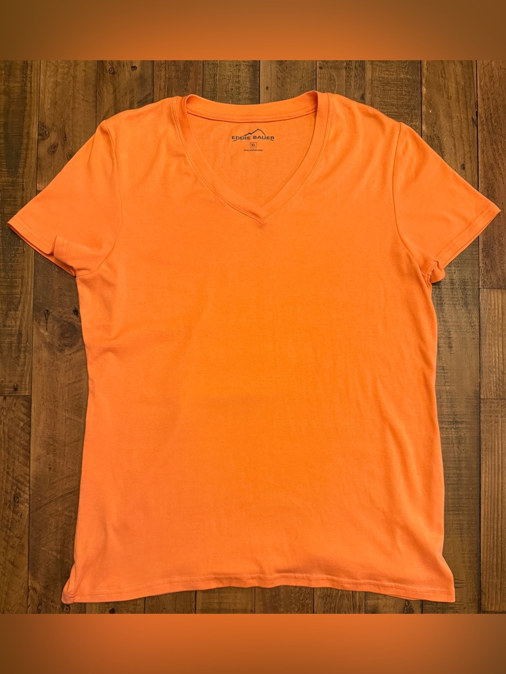 Eddie Bauer Women’s V-Neck T-Shirt – XL – Bright Orange